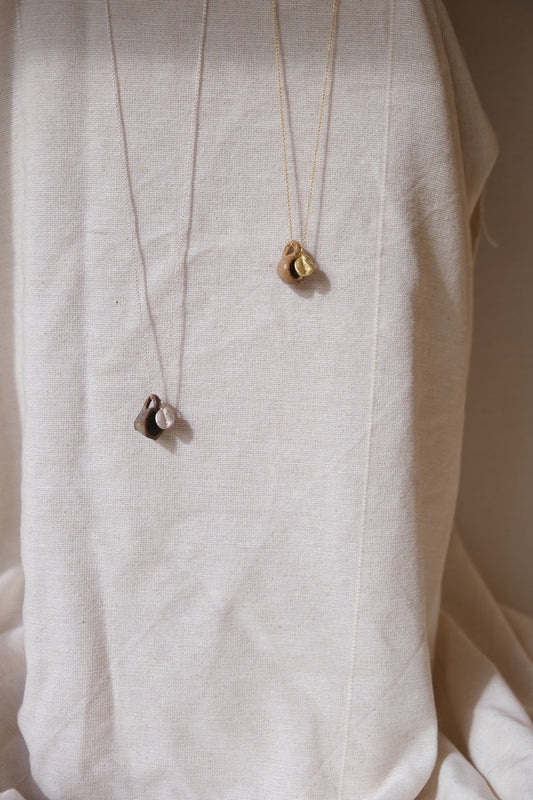 Ketting met keramieken kopje en koffieboontje III