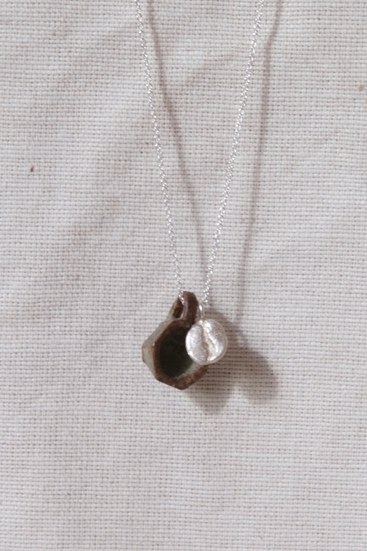 Ketting met keramieken kopje en koffieboontje I