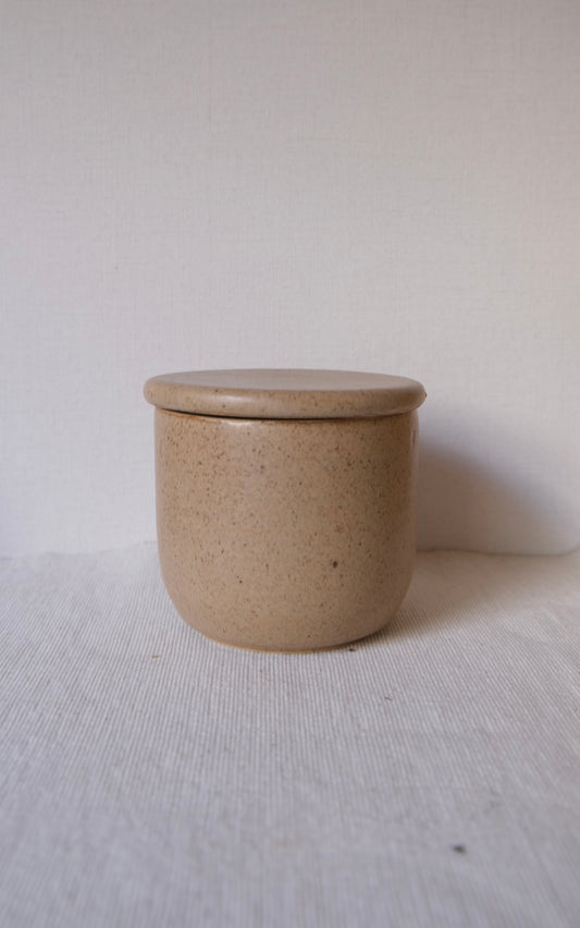 Boter pot 'Sand'